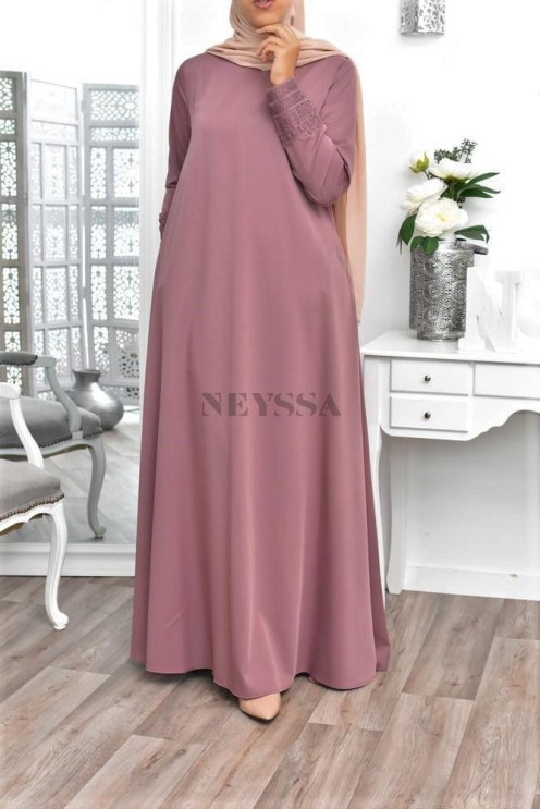 Superbe abaya islamique manches dentelle sans artifice casual