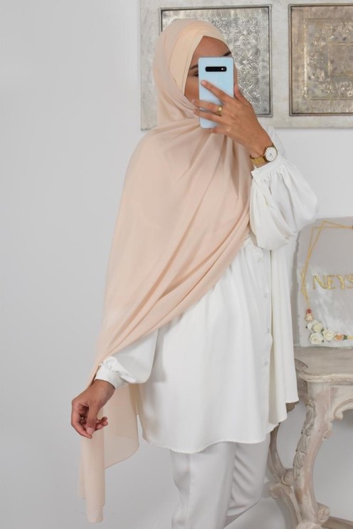 Turkish hijab inspiration ready to put on simple hijab cross cup