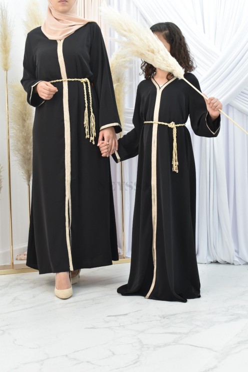 Abaya mère ou abaya fille style caftan avec broderies