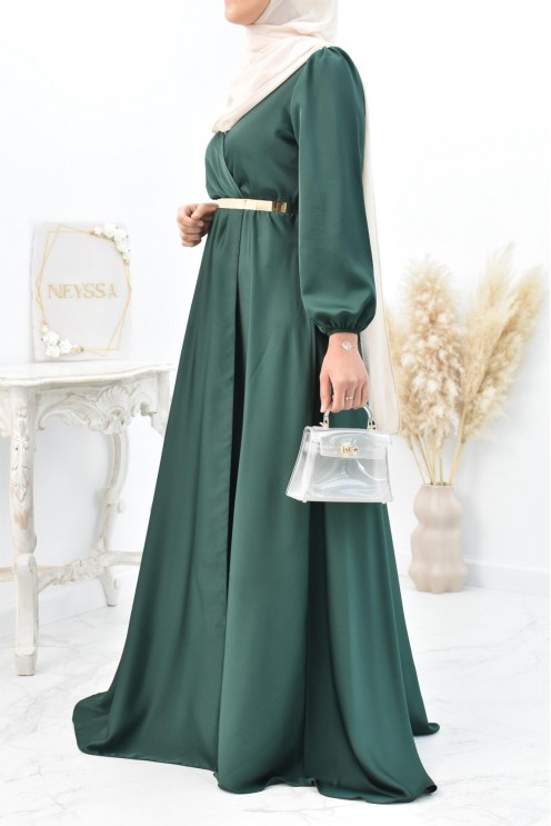 Robe longue satin cache coeur cérémonie femme musulmane.