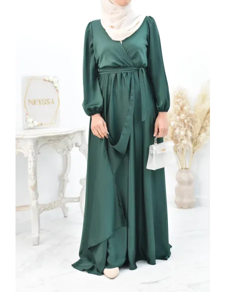 Robe longue satin cache coeur cérémonie femme musulmane.