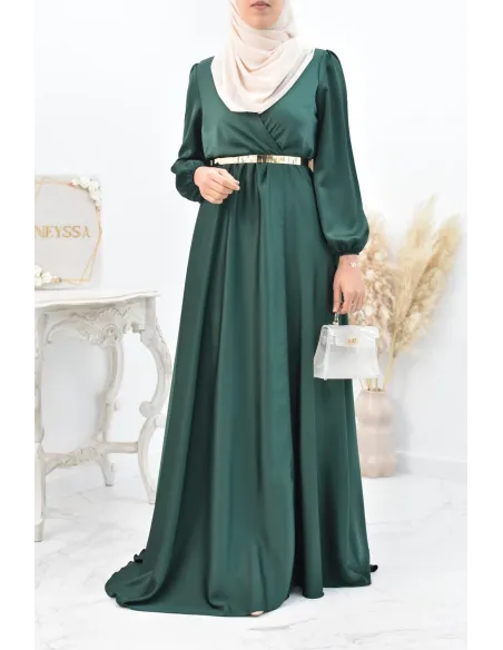 Robe longue satin cache coeur cérémonie femme musulmane.