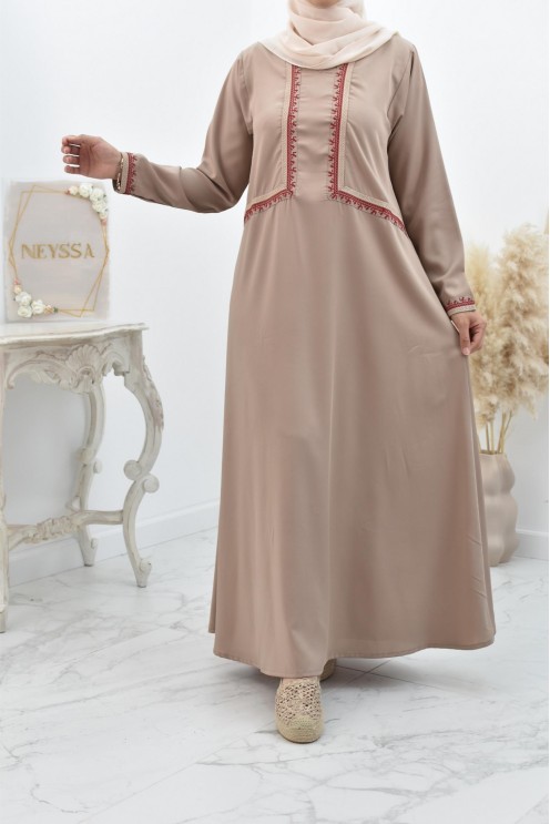 Long abaya Muslim woman loose fit for everyday wear.