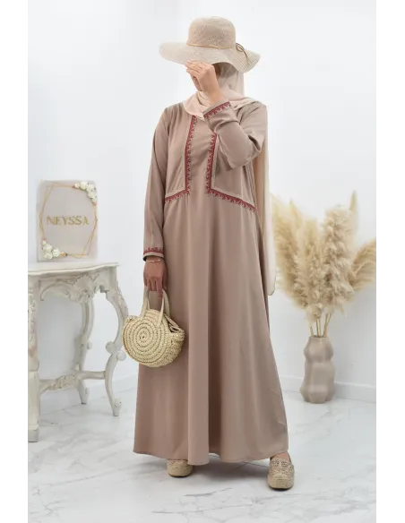 Long abaya Muslim woman loose fit for everyday wear.