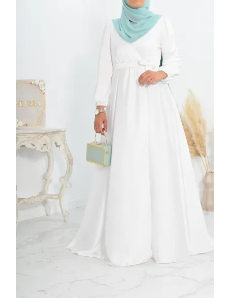 Robe longue satin cache coeur cérémonie femme musulmane.