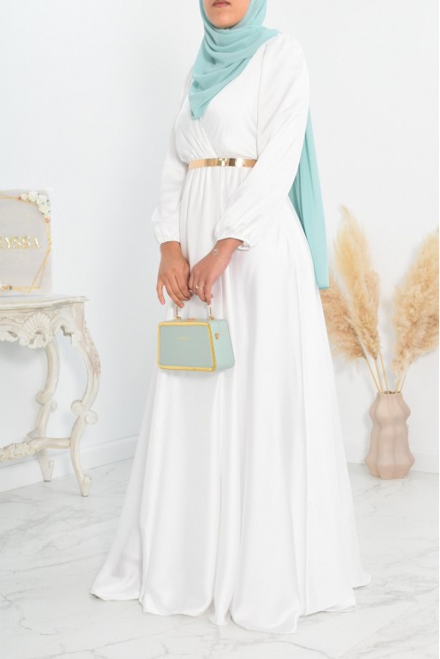 Robe longue satin cache coeur cérémonie femme musulmane.