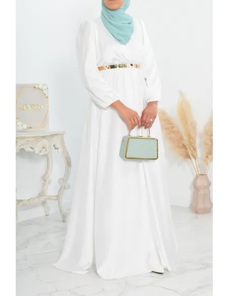 Robe longue satin cache coeur cérémonie femme musulmane.