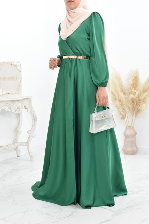 Robe longue satin cache coeur cérémonie femme musulmane.