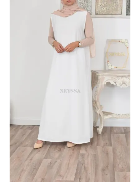 Sous robe sans manches à porter sous les abayas et avec un kimono.