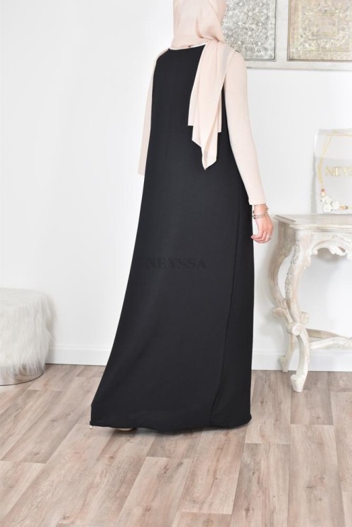 Sous robe sans manches à porter sous les abayas et avec un kimono.