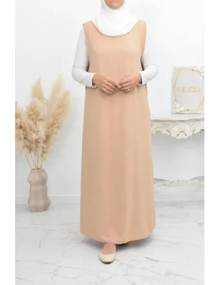 Sous robe sans manches à porter sous les abayas et avec un kimono.