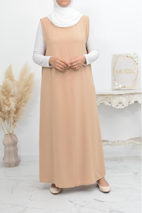 Sous robe sans manches à porter sous les abayas et avec un kimono.