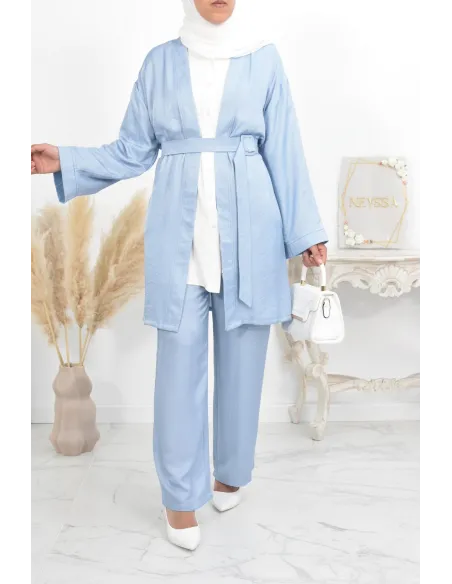Ensemble pantalon et kimono modeste chic femme musulmane.