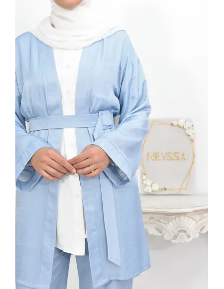 Ensemble pantalon et kimono modeste chic femme musulmane.