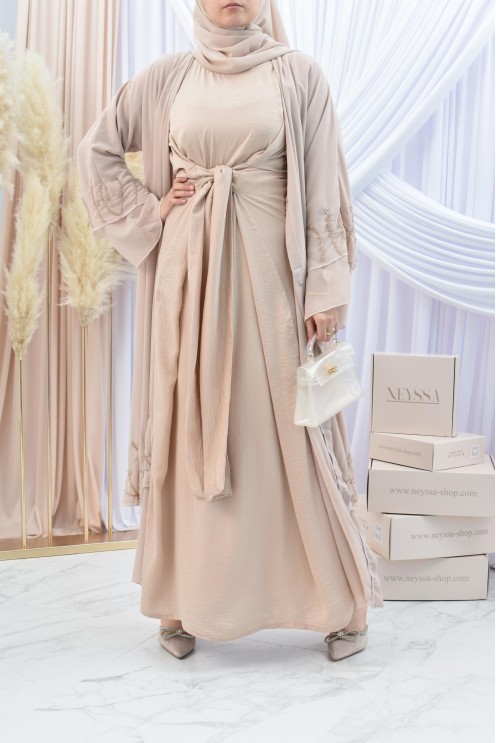 Robe sans manches à nouer idéale pour porter avec vos kimonos