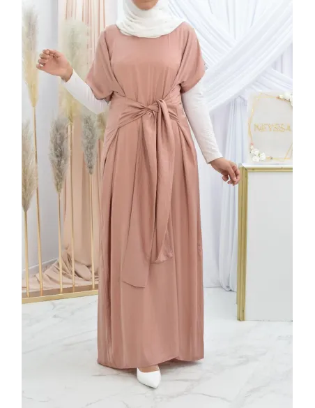 Robe sans manches à nouer idéale pour porter avec vos kimonos