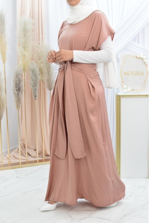 Robe sans manches à nouer idéale pour porter avec vos kimonos