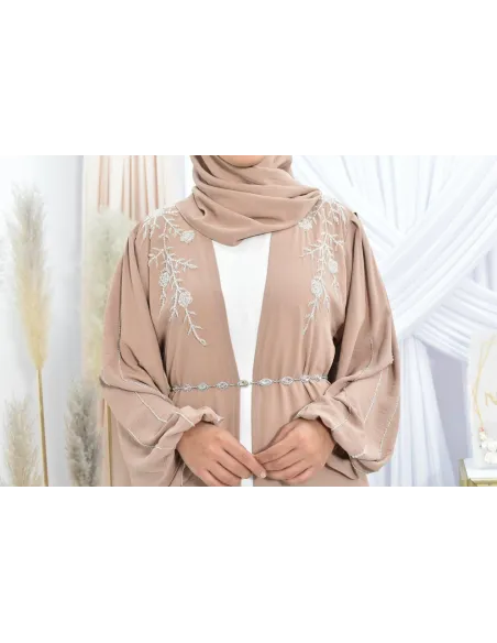 Ceinture métallique avec pierre brillante ajustable grâce aux chaînes