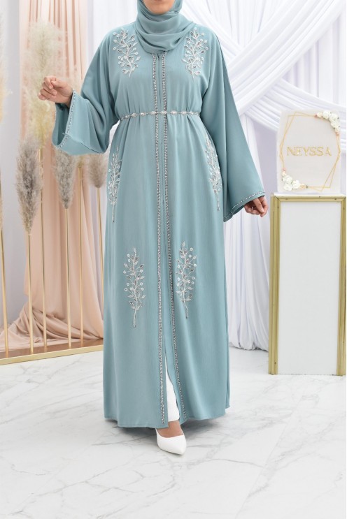 Ceinture métallique avec pierre brillante ajustable grâce aux chaînes