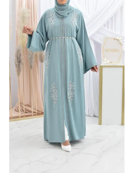 Ceinture métallique avec pierre brillante ajustable grâce aux chaînes