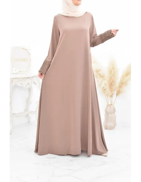 Superbe abaya islamique manches dentelle sans artifice casual