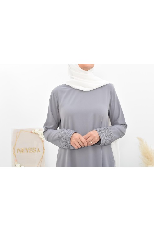 Superbe abaya islamique manches dentelle sans artifice casual