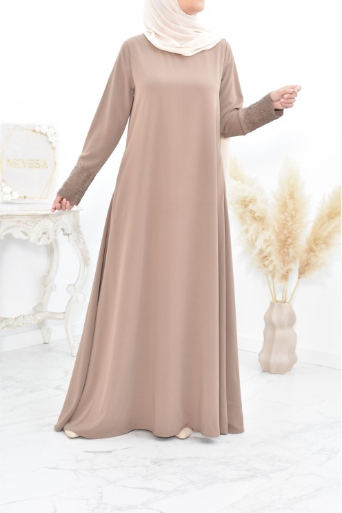 Superbe abaya islamique manches dentelle sans artifice casual