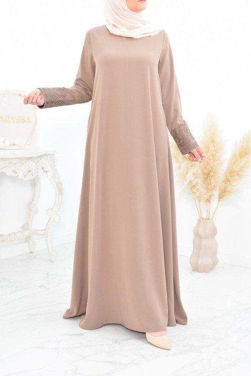 Superbe abaya islamique manches dentelle sans artifice casual