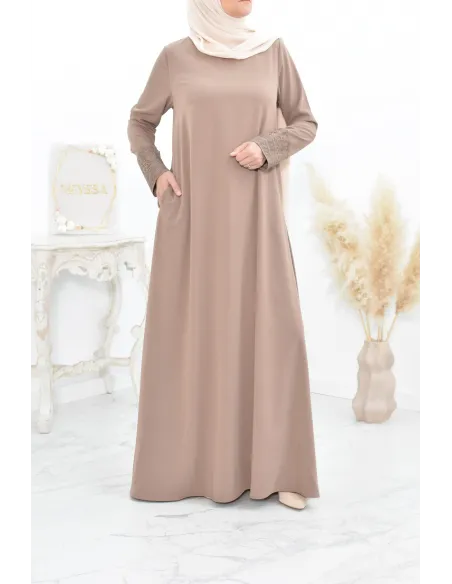 Superbe abaya islamique manches dentelle sans artifice casual
