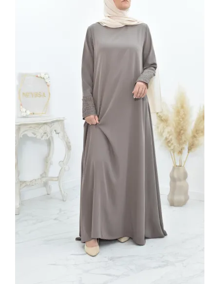 Superbe abaya islamique manches dentelle sans artifice casual
