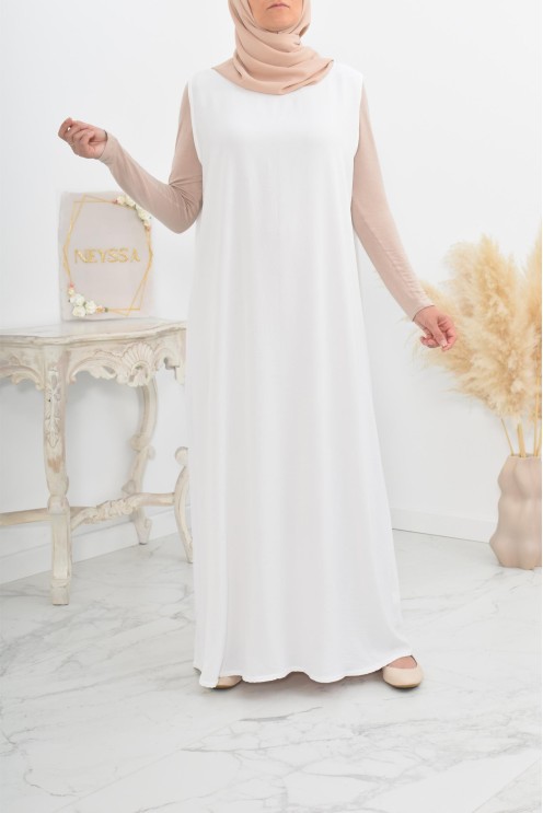 Sous robe sans manches à porter sous les abayas et avec un kimono.