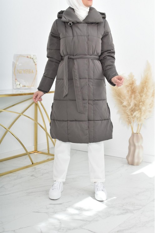 Doudoune femme longue à ceinture et capuche pour femme musulmane
