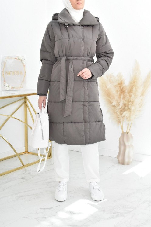 Doudoune femme longue à ceinture et capuche pour femme musulmane
