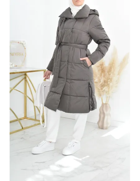 Doudoune femme longue à ceinture et capuche pour femme musulmane