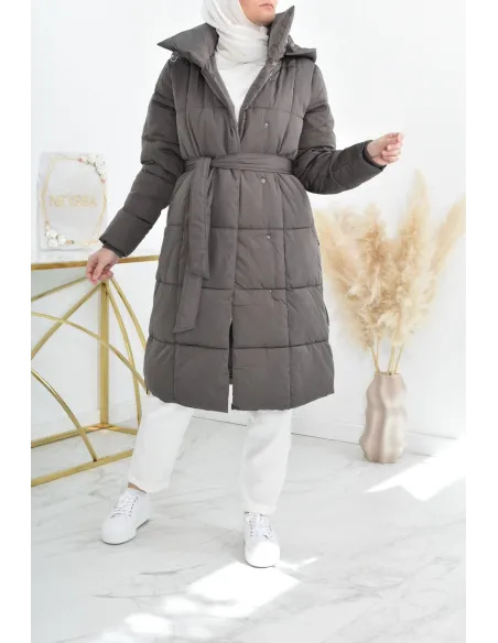Doudoune femme longue à ceinture et capuche pour femme musulmane