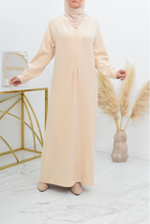 Langes Pulloverkleid aus modernem, dickem Strick für Winter und Herbst