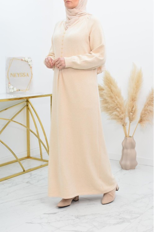 Langes Pulloverkleid aus modernem, dickem Strick für Winter und Herbst