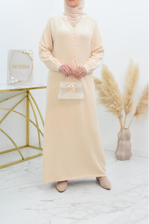 Langes Pulloverkleid aus modernem, dickem Strick für Winter und Herbst