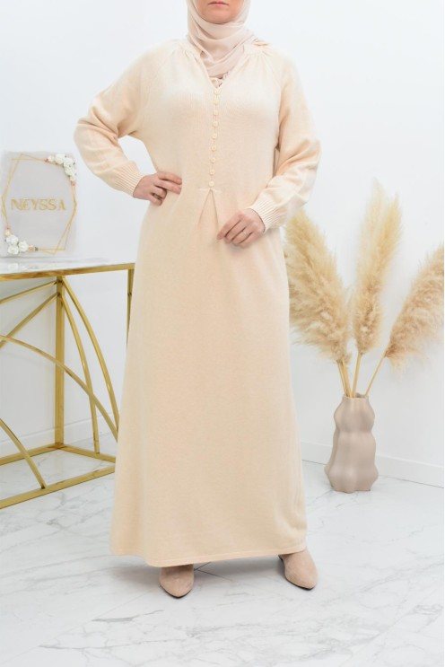 Langes Pulloverkleid aus modernem, dickem Strick für Winter und Herbst