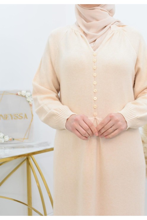 Langes Pulloverkleid aus modernem, dickem Strick für Winter und Herbst