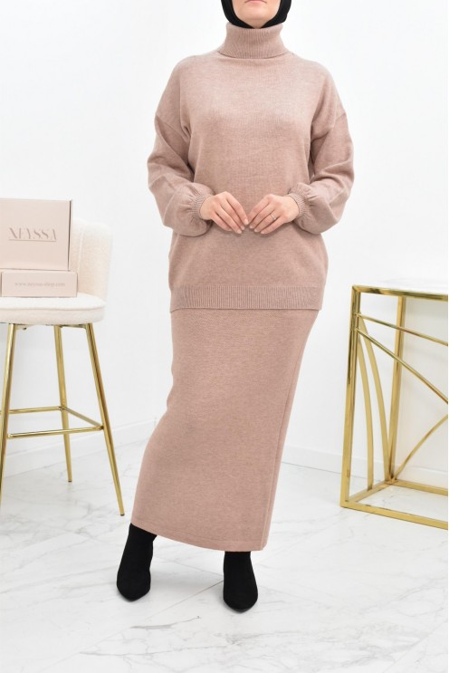 Modest fashion winter knitwear set for Muslim women