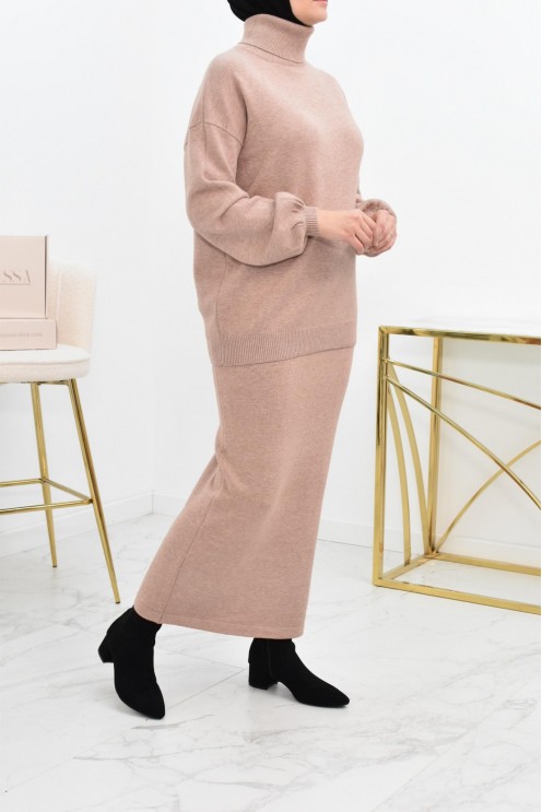 Modest fashion winter knitwear set for Muslim women