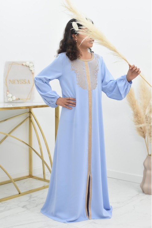 Abaya fillette brodée et manches bouffantes tenue traditionnelle fille.