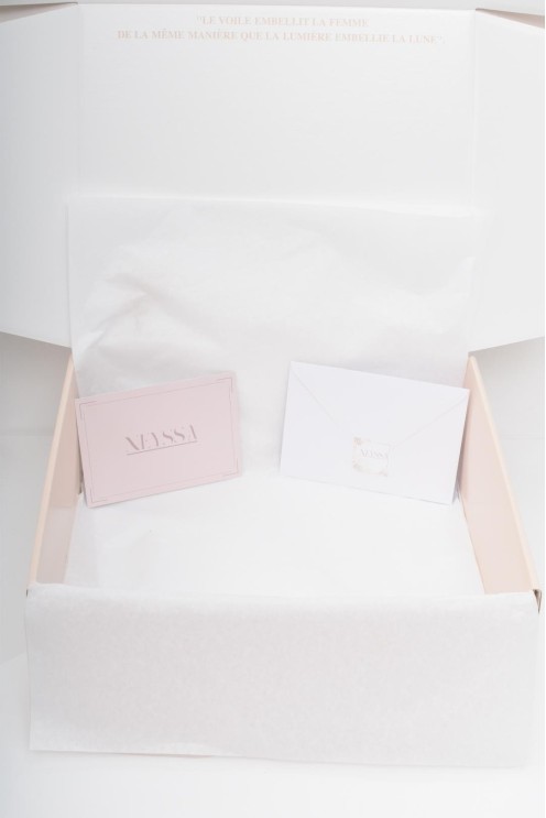 Hijab box Aqua 4 hijebs soie de Médine à offrir femme hijab pas cher.