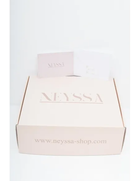 Hijab box Aqua 4 hijebs soie de Médine à offrir femme hijab pas cher.