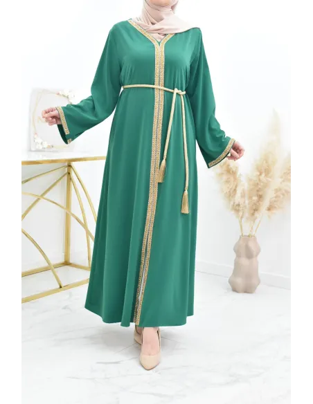 Longue Abaya et fluide à strass idéale pour les fêtes et le quotidien