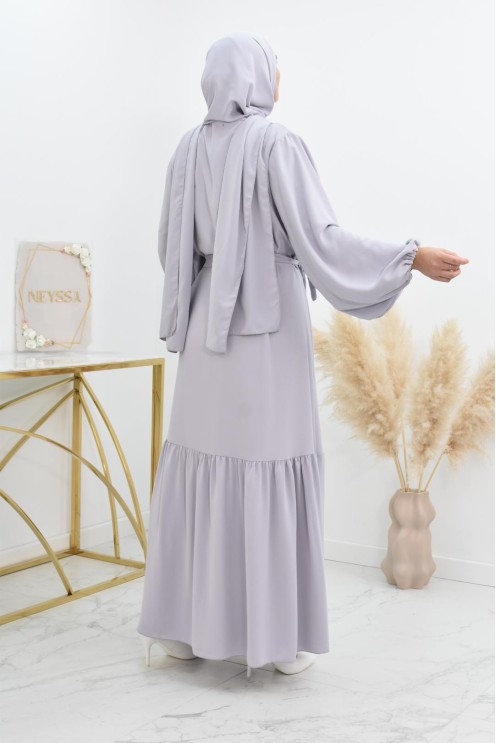 Longue robe de prière avecson  hijab intégré, abaya ample et fluide Neyssa