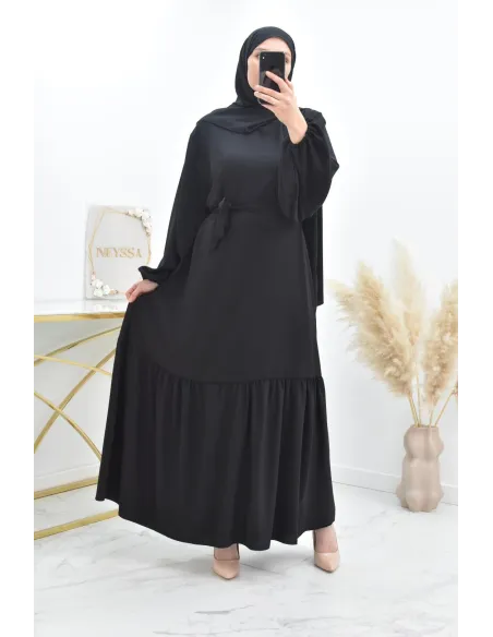 Longue robe de prière avecson  hijab intégré, abaya ample et fluide Neyssa
