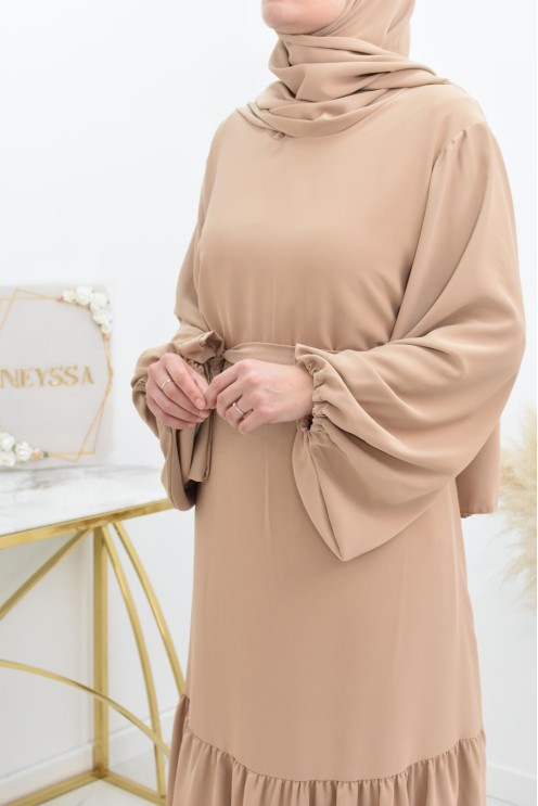 Langes Gebetskleid mit integriertem Hijab, weite und fließende Abaya von Neyssa.