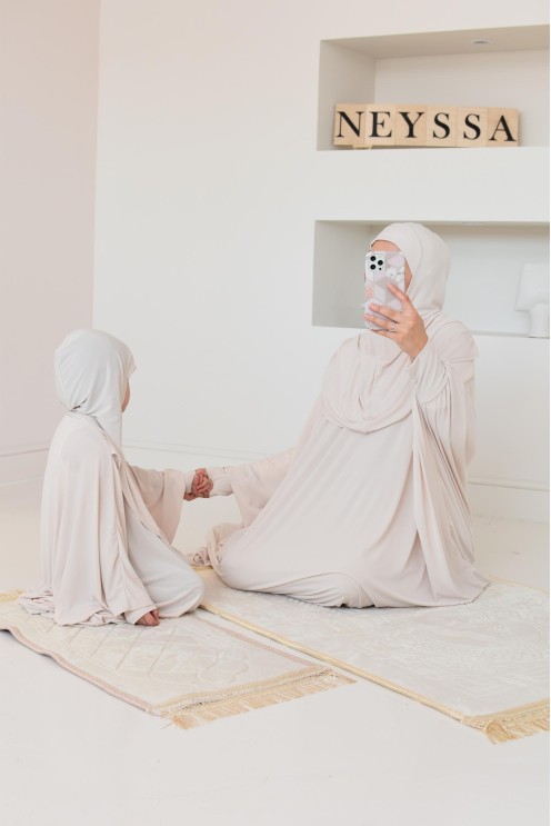 Robe de prière mère fille pas cher par Neyssa création